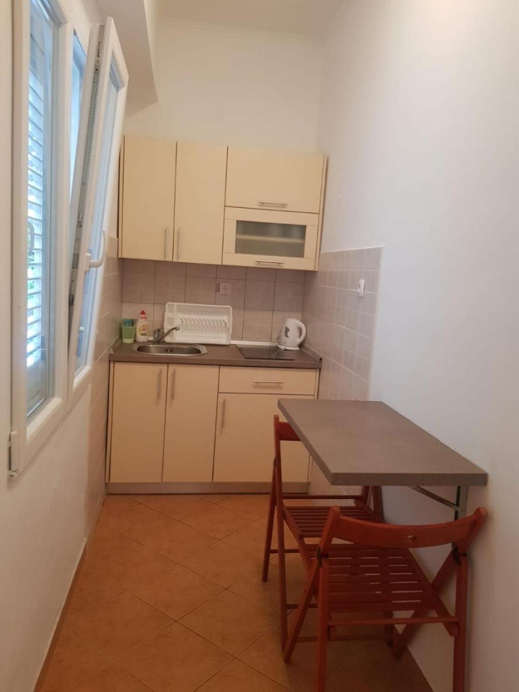 Apartments Mari - Near Sea Лопар Екстер'єр фото