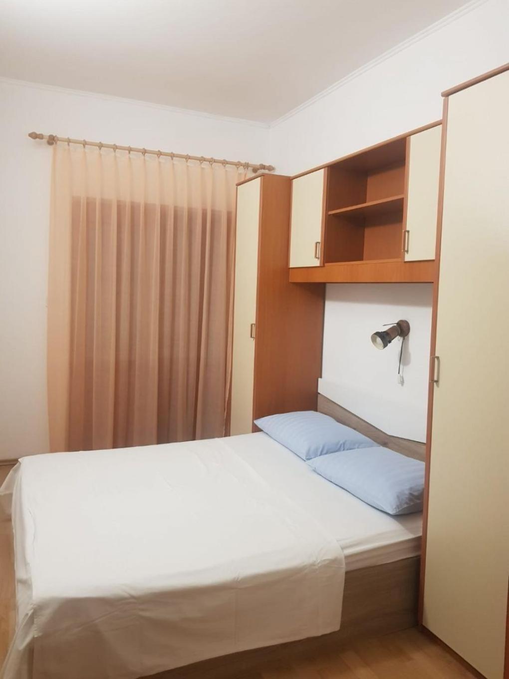 Apartments Mari - Near Sea Лопар Екстер'єр фото