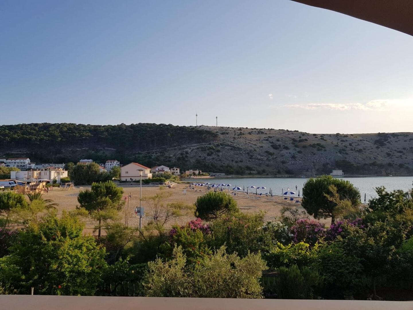 Apartments Mari - Near Sea Лопар Екстер'єр фото